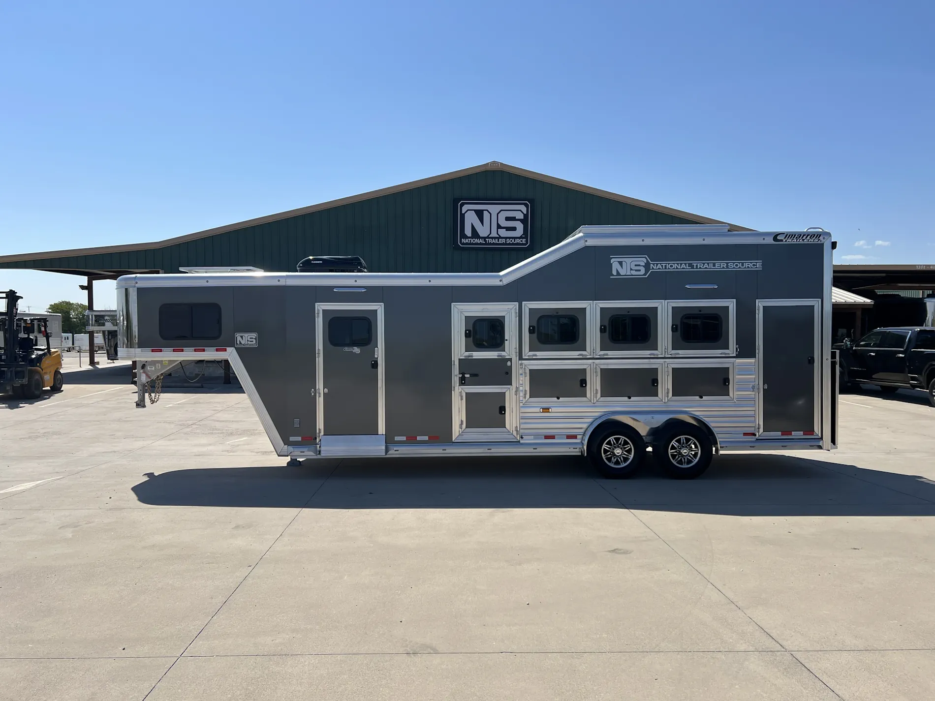 Cimarron Horse Trailer